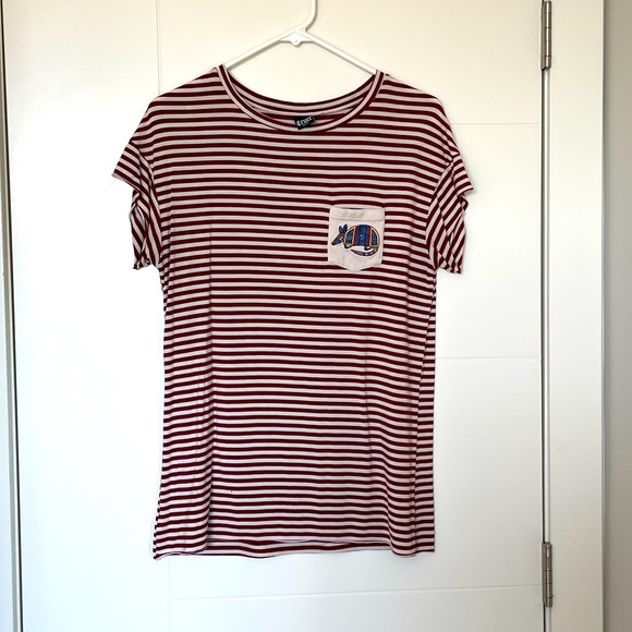 Stripped tee. - Picture 1 of 3